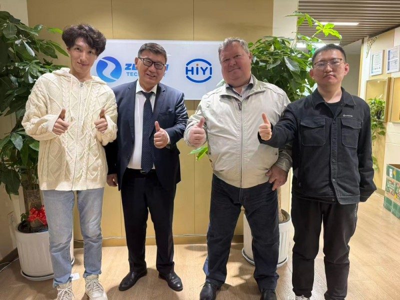 للتوسع في سوق آسيا الوسطى، قام العملاء الكازاخستانيون بزيارة شركة Zetron Technology لاستكشاف مستقبل جديد لسلامة الغاز